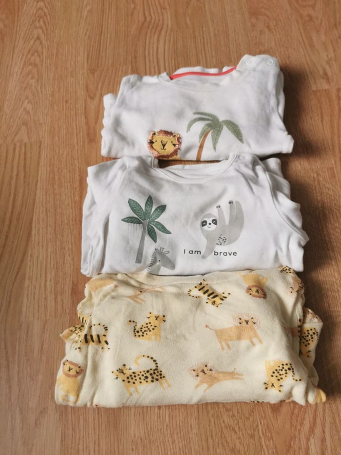 Lot 3 pyjama 6 9 mois