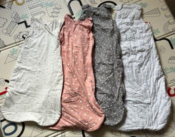 Lot 4 gigoteuses 6/24 mois et 18/36 mois 