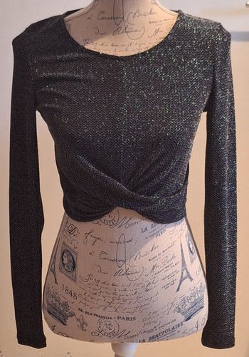 Top court noir et brillant idéal en soirée