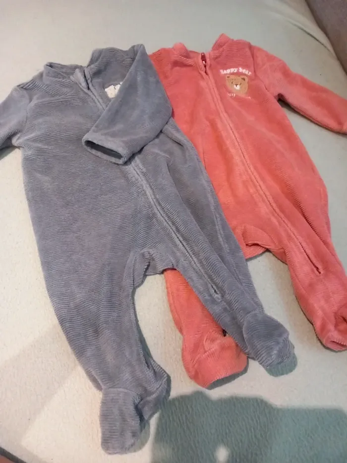 Deux pyjama velours kiabi - photo numéro 6