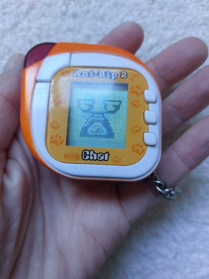 Tamagotchi Ani bip 2 version chat - photo numéro 7