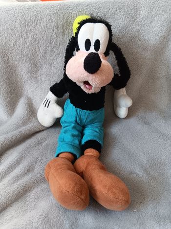 Peluche dingo disney