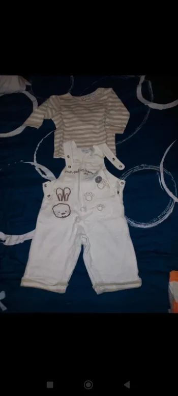 ensemble 3 mois salopette et t-shirt