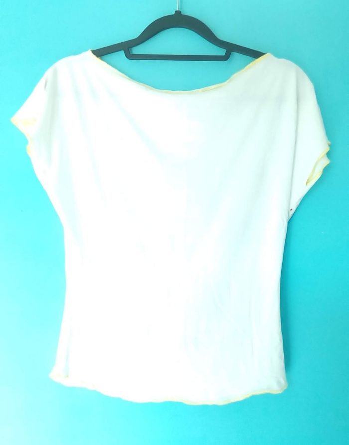 ⭐ Tee-shirt blanc Frédéric taille 38 ⭐ - photo numéro 2