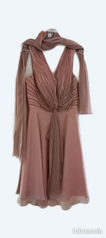 Vends Robe Soirée Femme