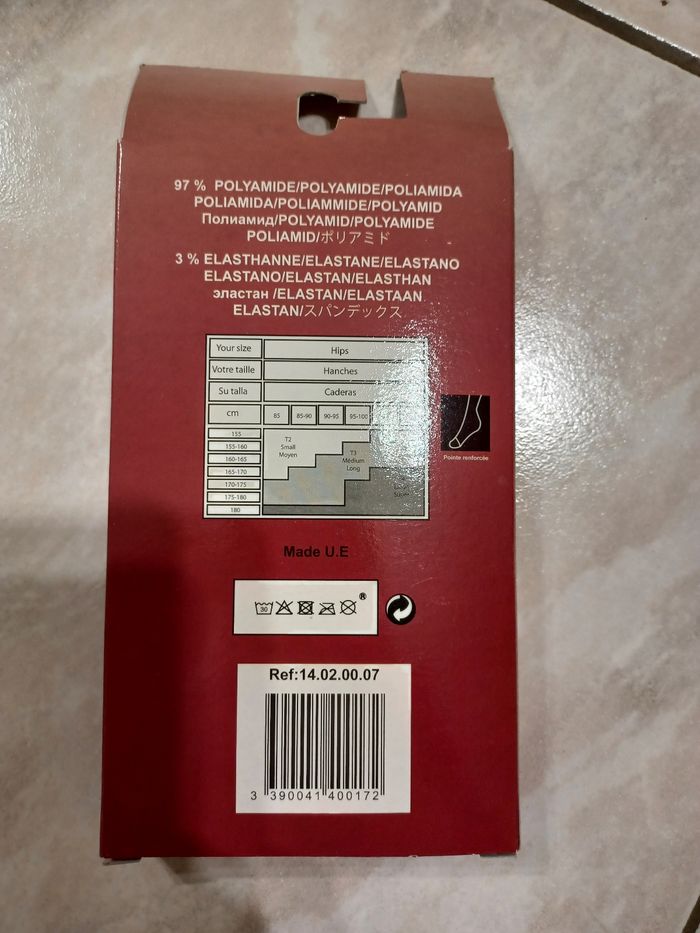 Collant fantaisie noir fleurs - photo numéro 2