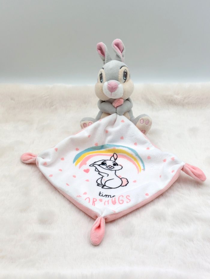 Disney Doudou peluche lapin Panpan Bambi time for hugs Simba toys blanc rose