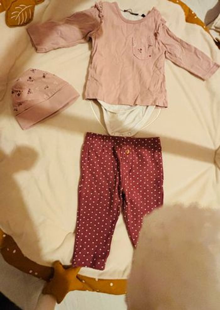 Ensemble bébé fille 3-6 mois