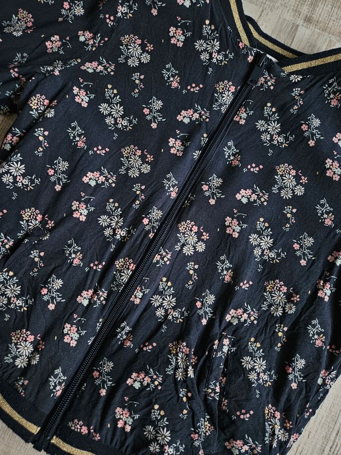 Veste fleurie 10 ans - photo numéro 3