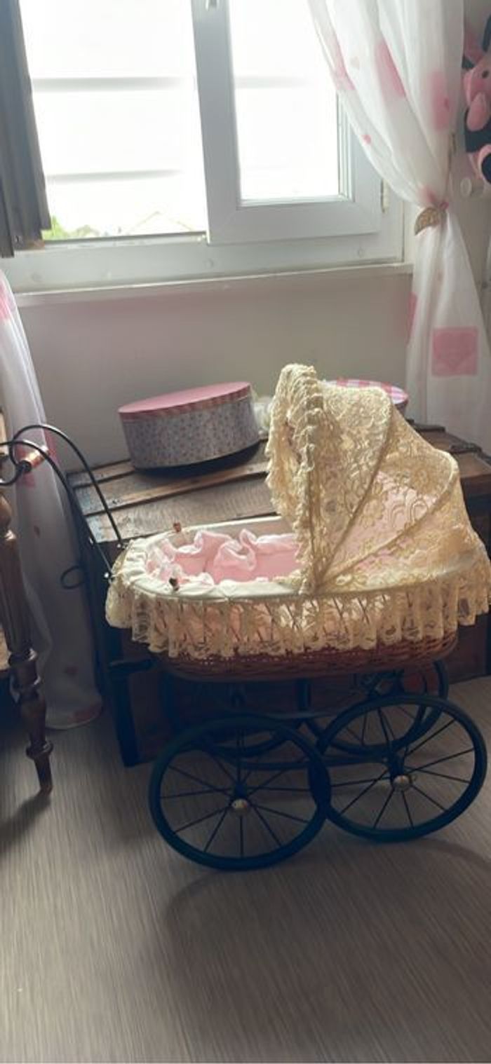 Landeau ancien - photo numéro 2