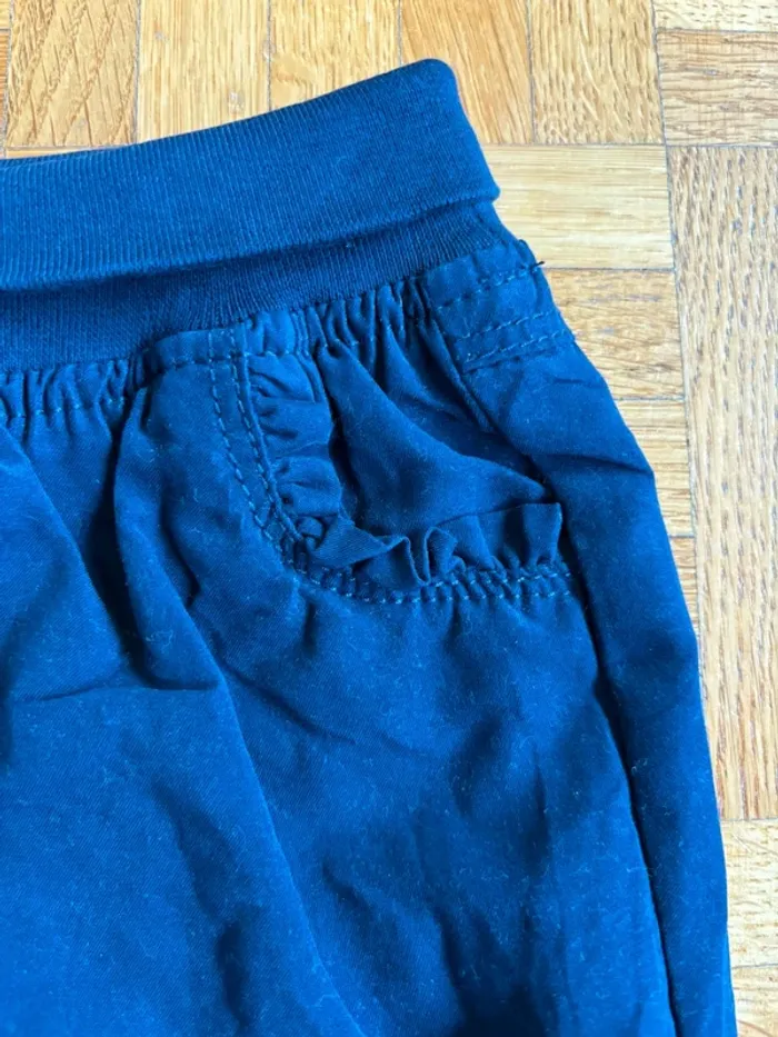 Pantalon 3 mois parfait état - photo numéro 2