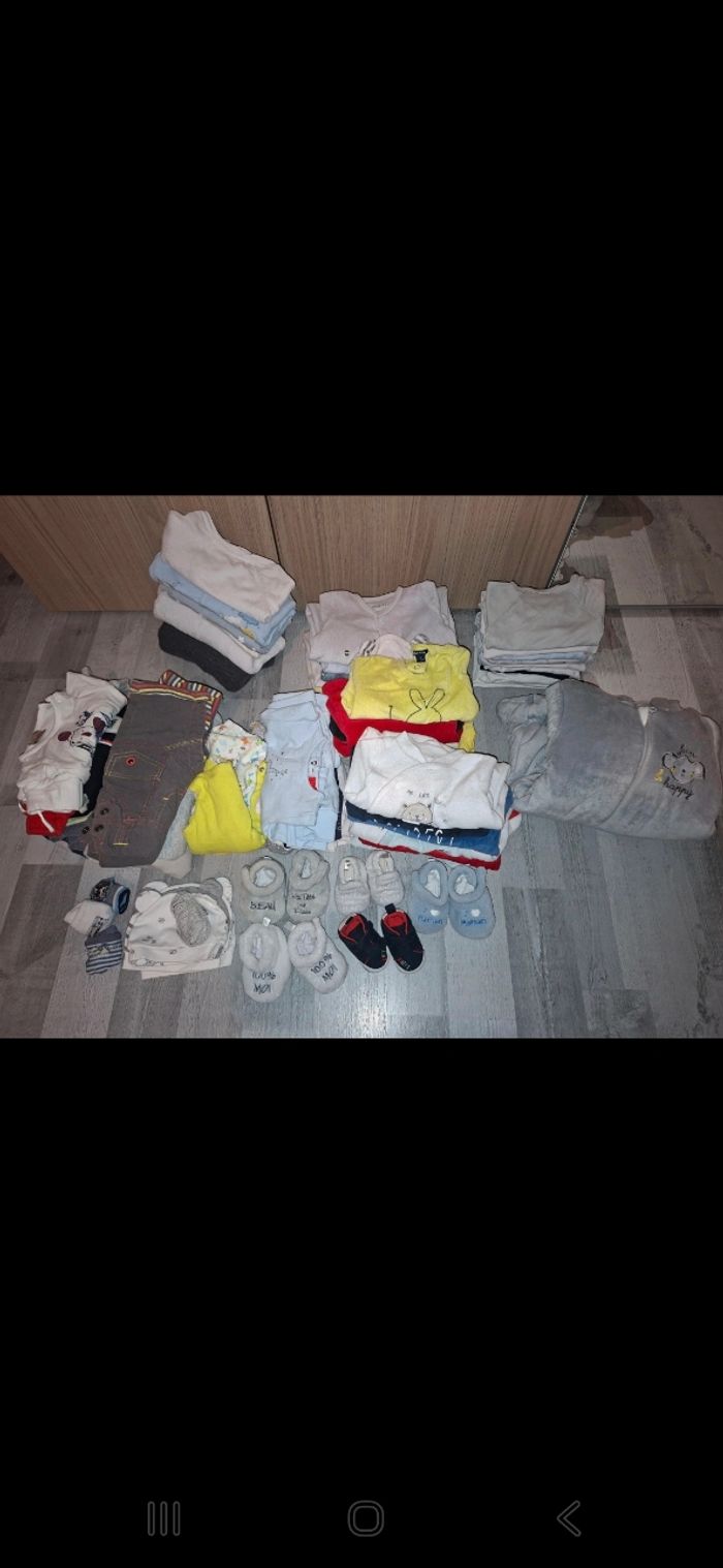 Lot vete garçon 1 mois