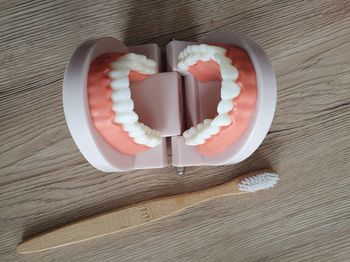 J apprends à me laver les dents méthode montessori