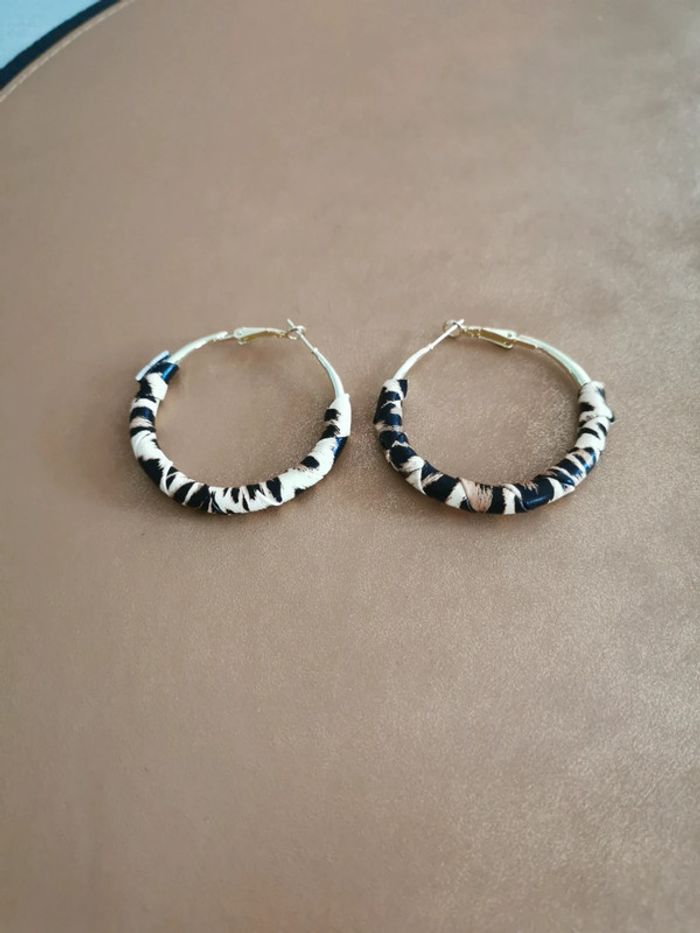 Boucles d'oreilles tendance style léopard