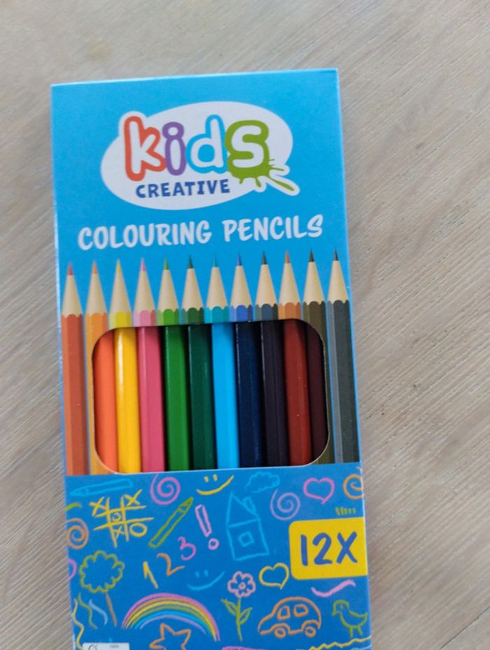 Crayon de couleur - photo numéro 2