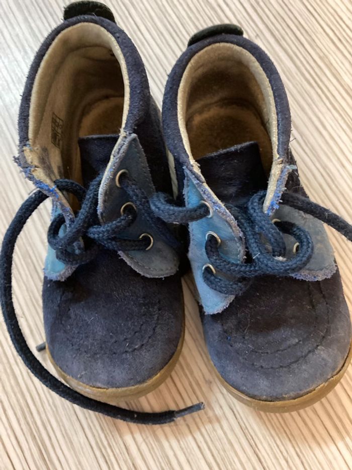 Chaussures bébé 23