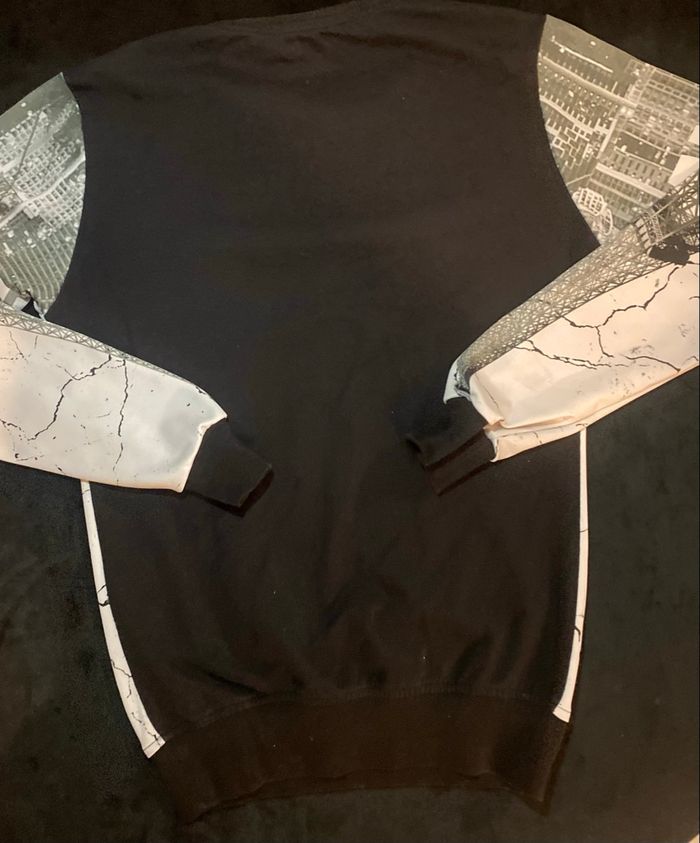 lot de deux hauts garçon taille 10 ans - photo numéro 2