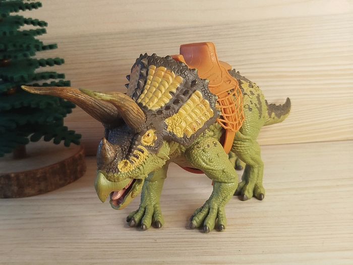 LANARD dinosaure triceratops Animal préhistorique - photo numéro 2