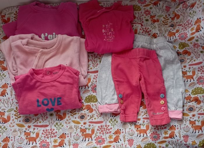 Lot vêtements 1 mois - photo numéro 2