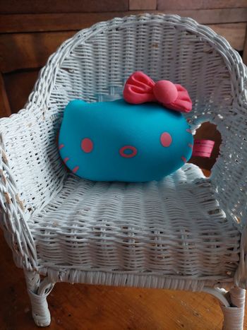 Peluche coussin  Hello Kitty Leblon Délienne
