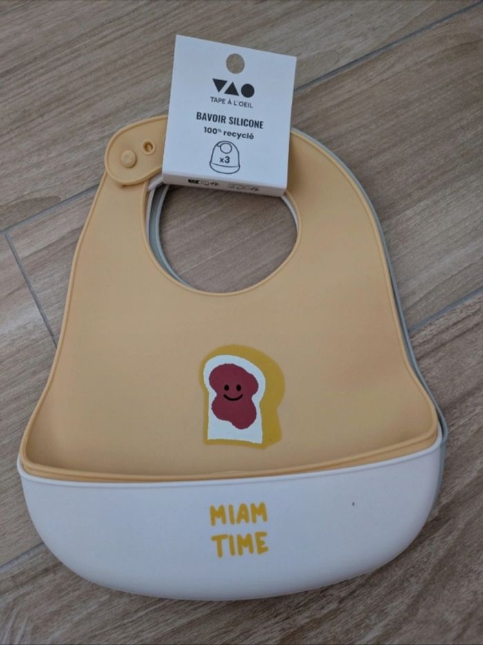 Lot de 3 bavoirs silicone