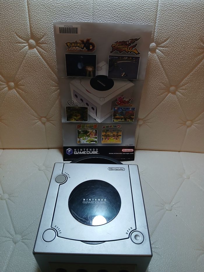 🎮 Nintendo GameCube argent + manette + 3 jeux + carte mémoire + affiche bonus 🎁 Prête à jouer - photo numéro 10