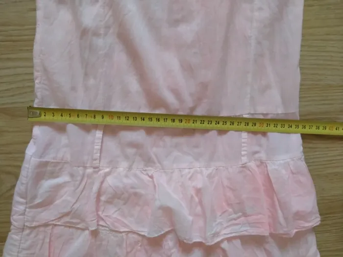 Robe courte a bretelles. Femme. Rose.
Taille 36 - photo numéro 16