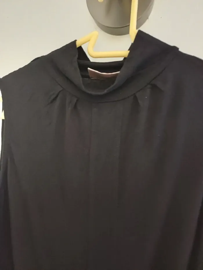 T-shirt sans manche - photo numéro 2