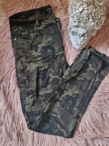 Pantalon kaki armée