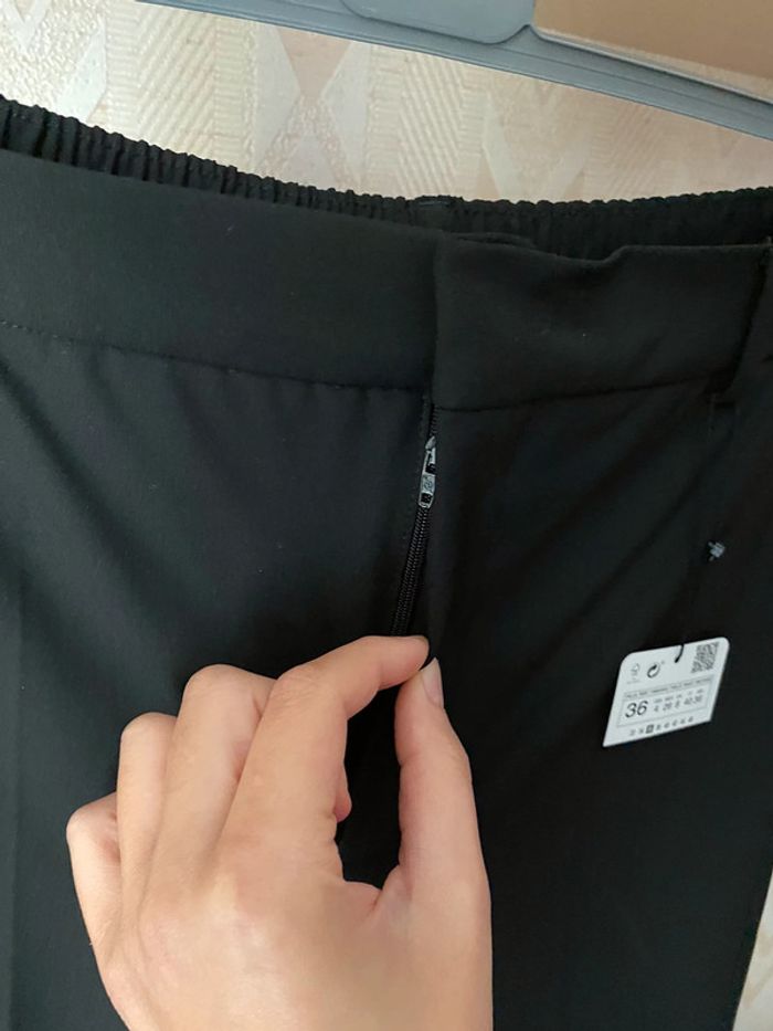 Superbe beau pantalon taille haute à pince Zara noire neuf avec étiquette taille 36 - photo numéro 5