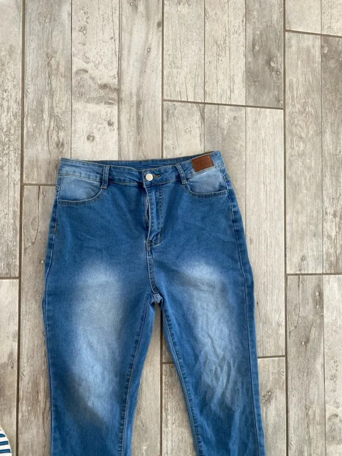 Jeans taille 40/42 - photo numéro 2
