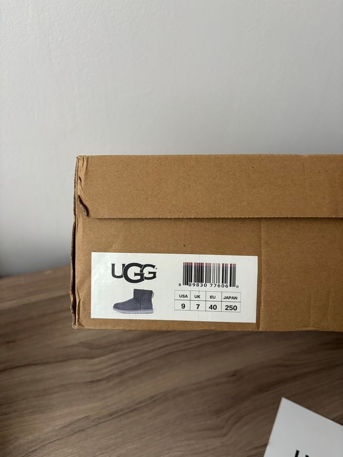 UGG Boots fourrées Classic Mini II - photo numéro 5