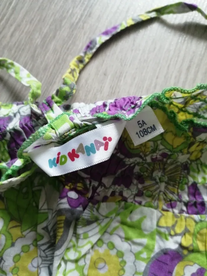 Robe verte et violette à fleurs à fines bretelles / kid kanaï / (5ans) - photo numéro 2