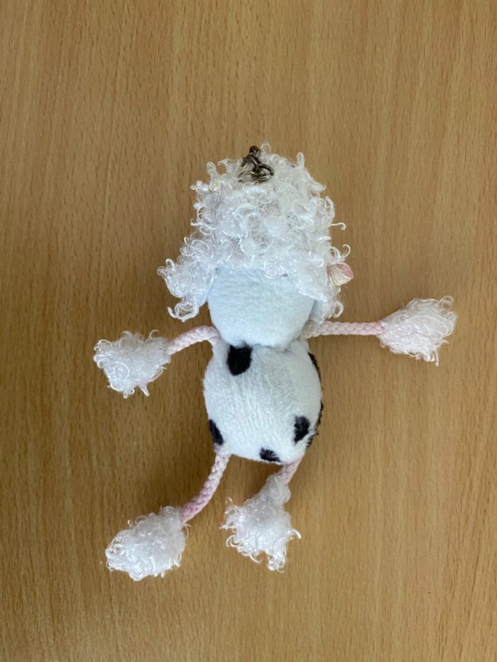 Petite peluche caniche