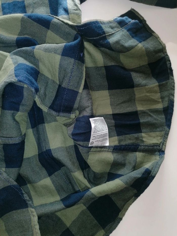 Chemise en S en coton kaki et marine C&A - photo numéro 4