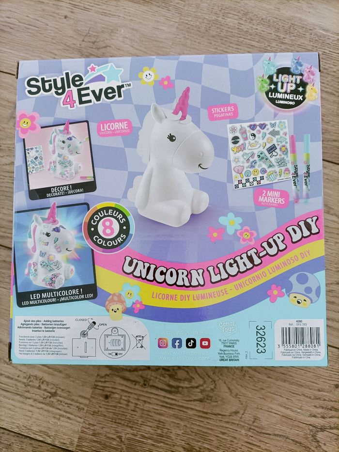 Lampe licorne à décorer - photo numéro 2