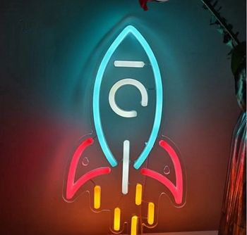 Neon fusée décoration chambre 2025