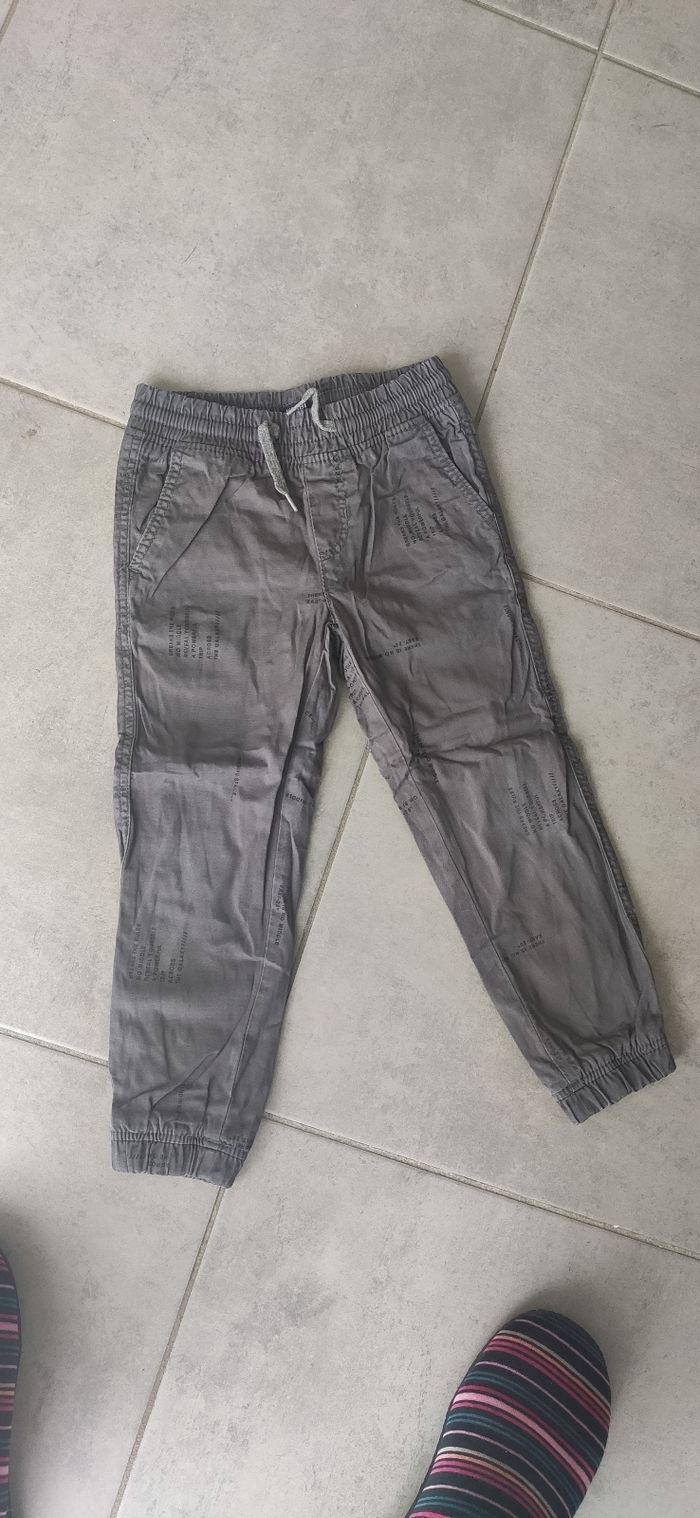Pantalon Gris Imprimé