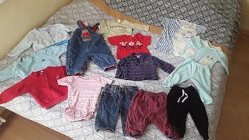 Lot vêtements 3/6mois