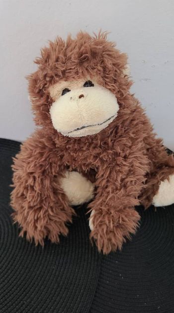 doudou singe bouclettes egmont toys