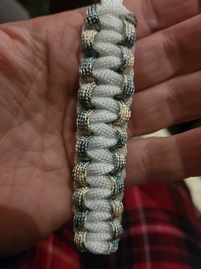 Porte clés en paracorde fait main