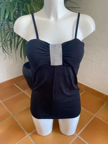Tee shirt noir a strass