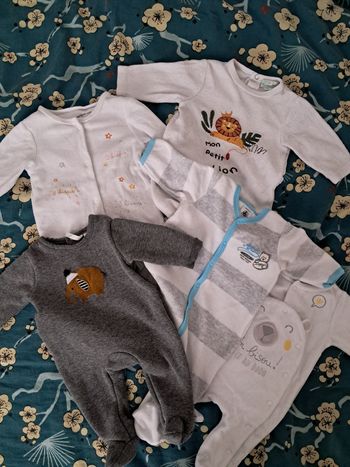 Lot de 5 pyjamas velour 1 mois