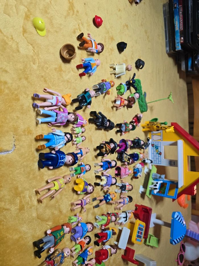 Lot playmobile mobilier accessoires personnages - photo numéro 5