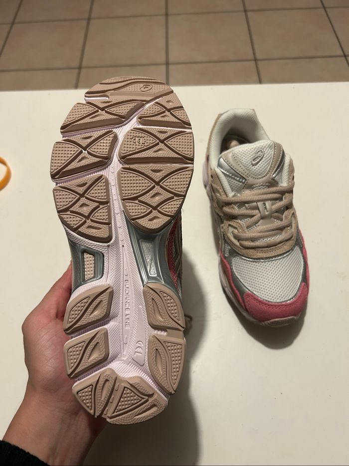 Asics nyc gel rose taille 38 - photo numéro 3