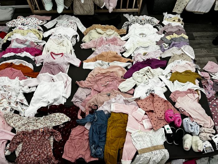 Énorme lot +163 articles – Bébé 0-6 mois– Hiver et été – Bon état - photo numéro 7