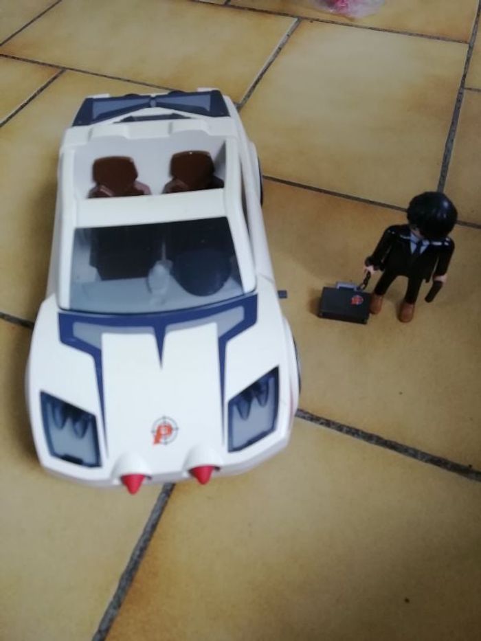 Playmobil voiture agents secrets