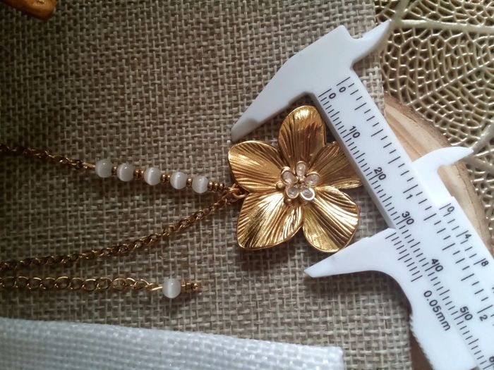 Collier fleur bohème avec pierres de sélénite de sélénite - photo numéro 2