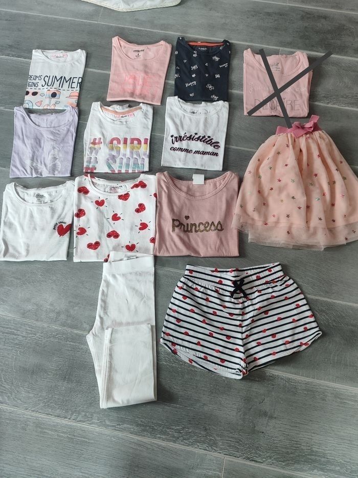 Lot vêtements en 8 ans