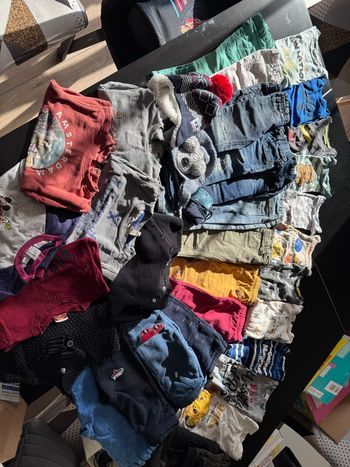 Lot N.2 automne hiver garçon 24 mois (36 pièces) 